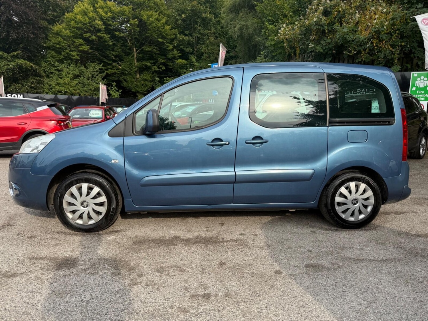 Used Peugeot Partner Tepee 2010 for sale - 76971259: Photo 6