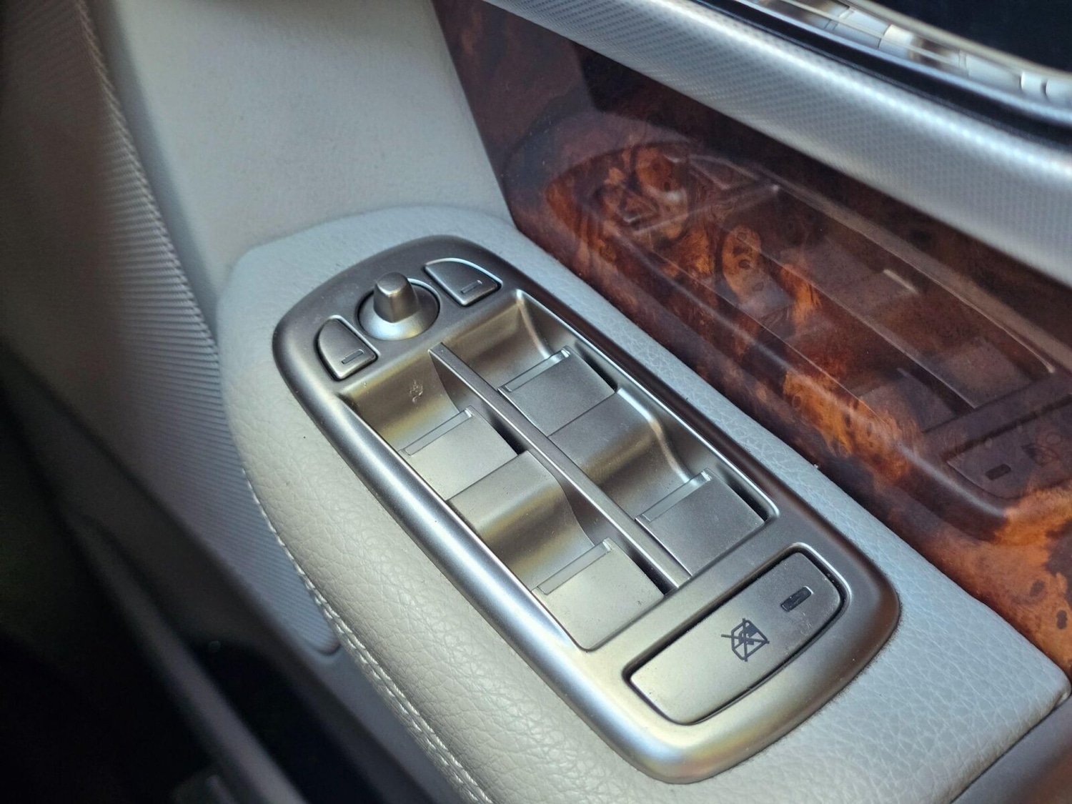 Used Jaguar XF 2008 for sale - 76379486: Photo 27