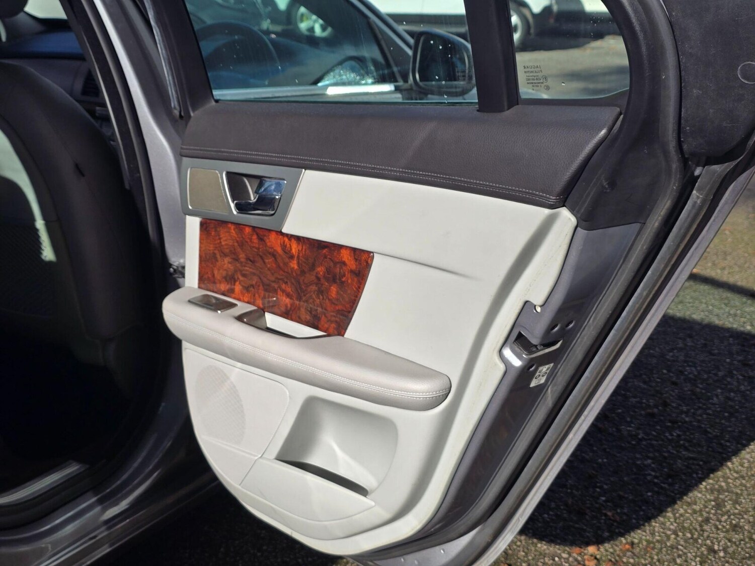 Used Jaguar XF 2008 for sale - 76379486: Photo 35