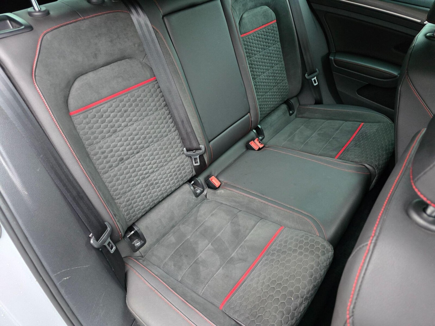 Used Volkswagen Golf 2019 for sale - 76766142: Photo 20