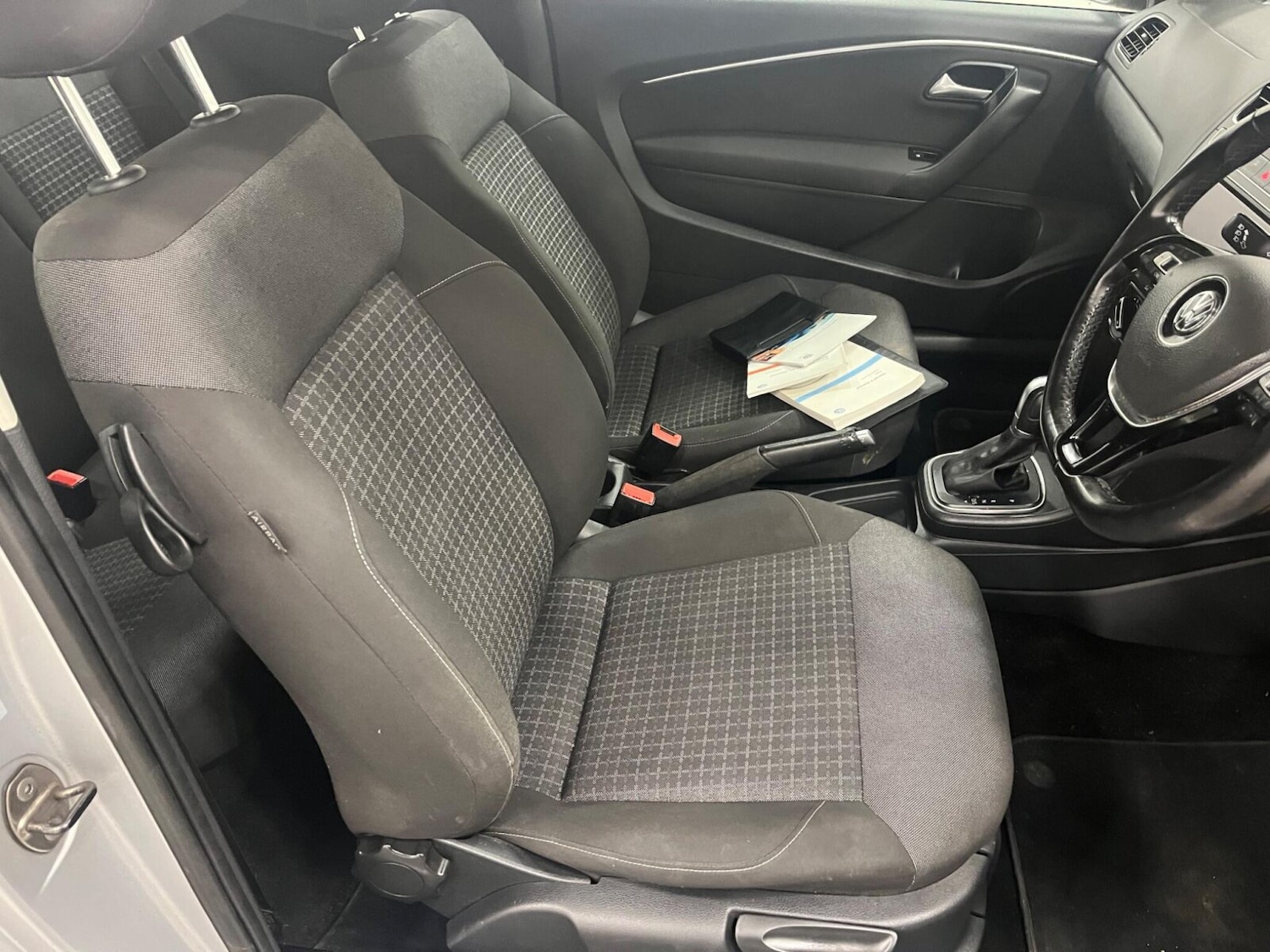 Used Volkswagen Polo 2015 for sale - 77636232: Photo 15