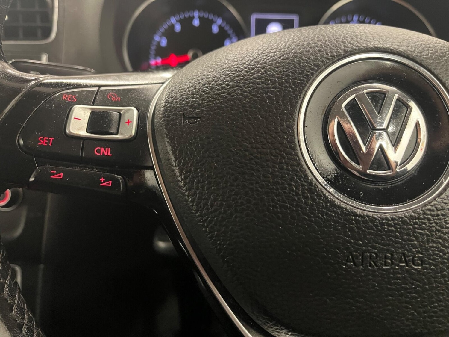 Used Volkswagen Polo 2015 for sale - 77636232: Photo 21