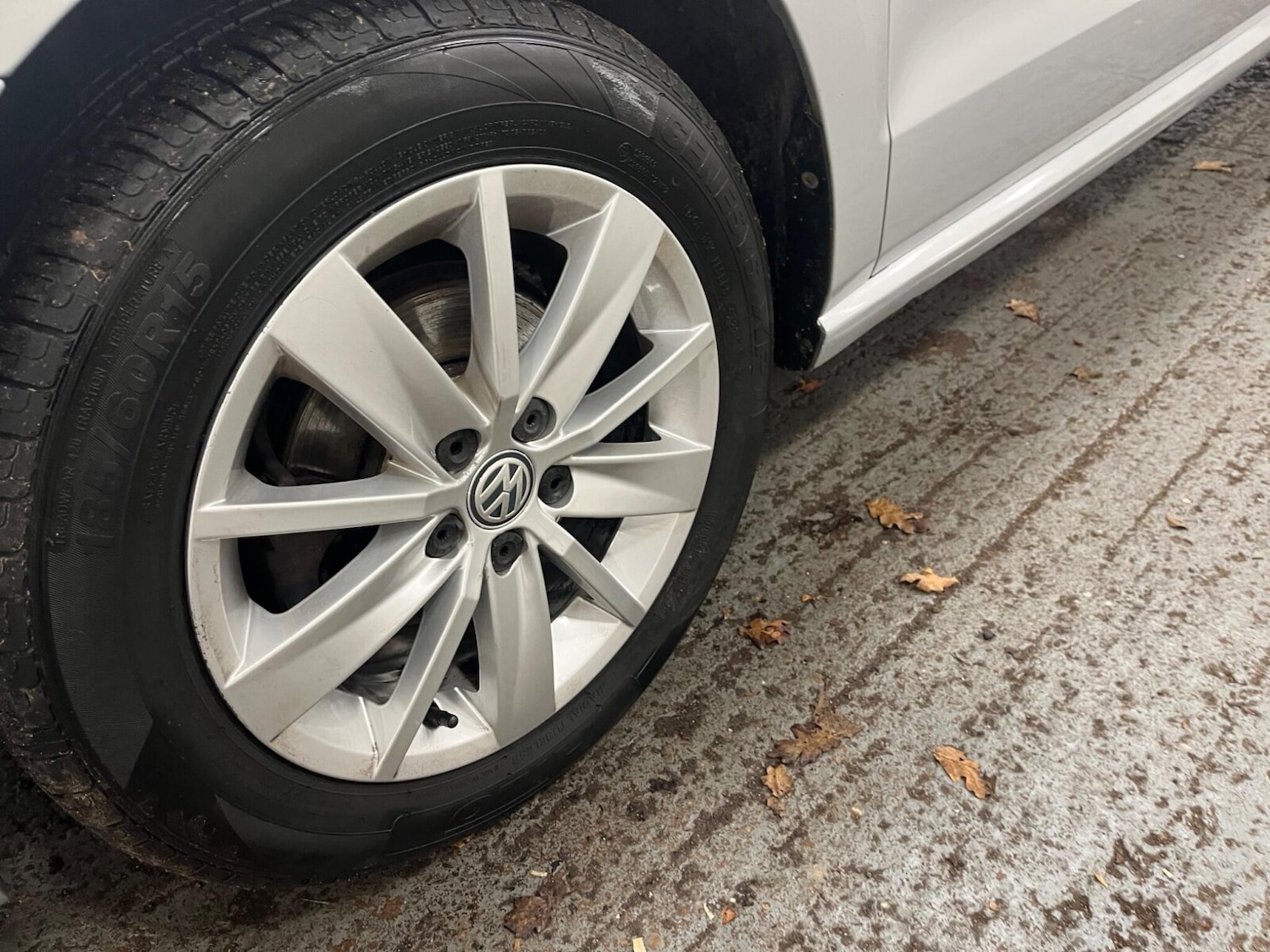 Used Volkswagen Polo 2015 for sale - 77636232: Photo 25