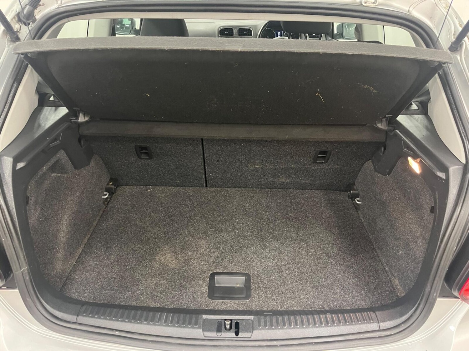 Used Volkswagen Polo 2015 for sale - 77636232: Photo 34