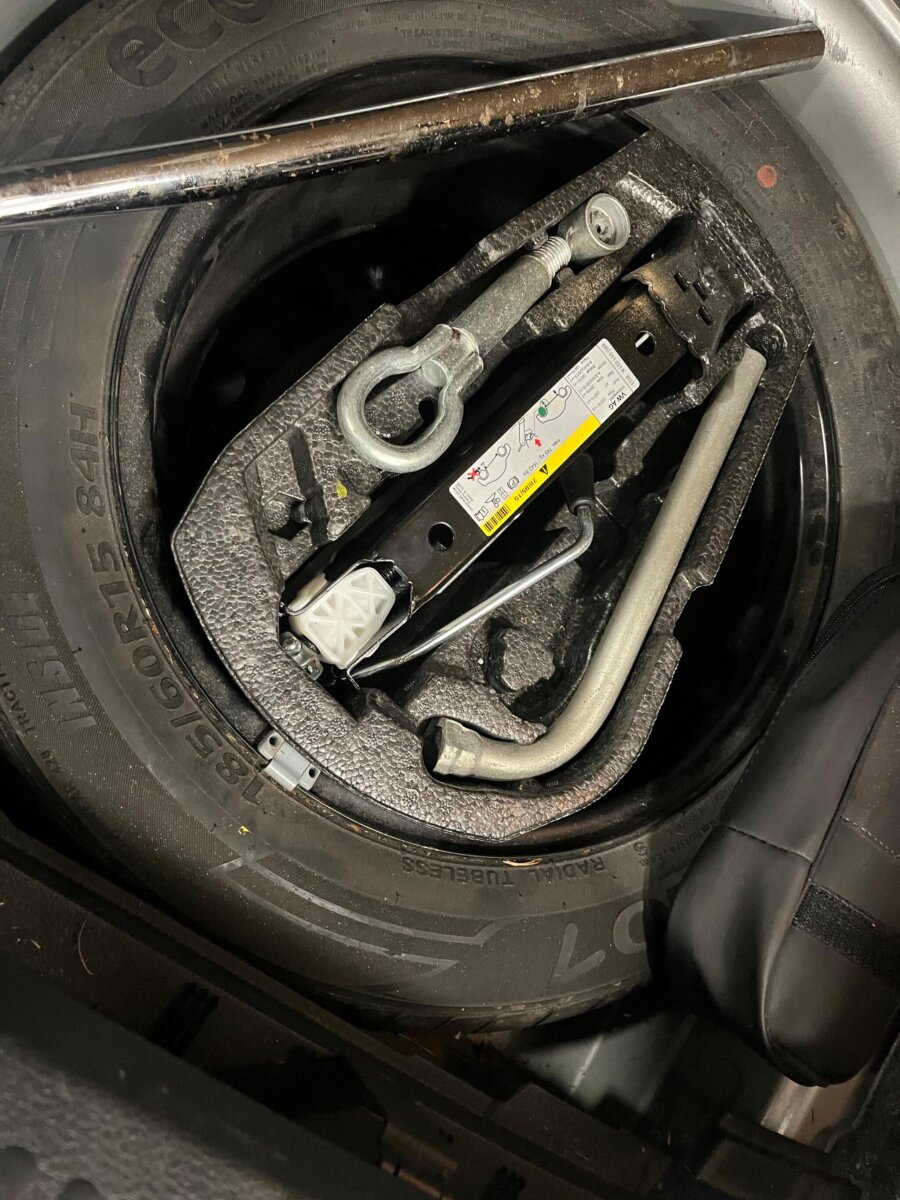 Used Volkswagen Polo 2015 for sale - 77636232: Photo 41