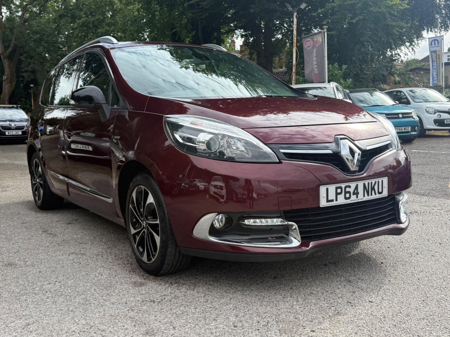 2015 Renault Grand Scenic 1.2 TCe ENERGY Dynamique TomTom Euro 5 (s/s) 5dr MPV P - Picture 12 of 24