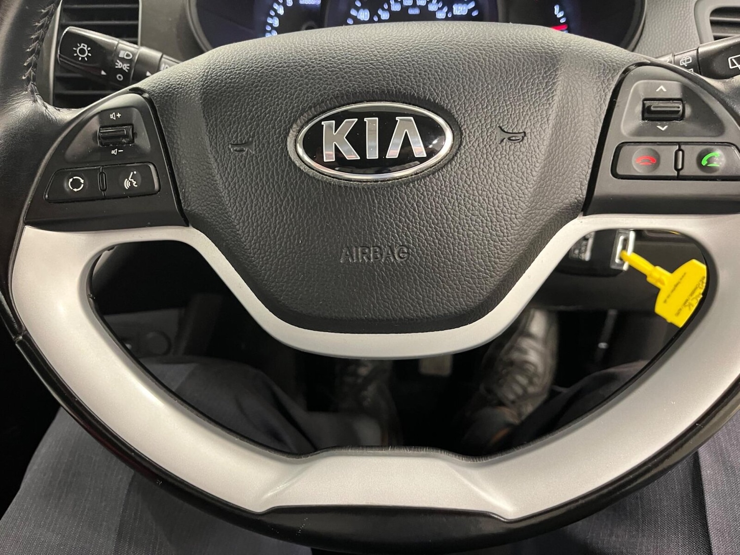 Vehicle 33