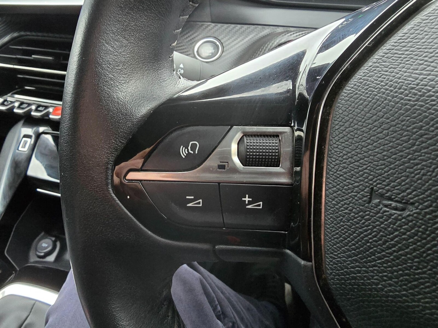 Used Peugeot 2008 2021 for sale - 76773134: Photo 27