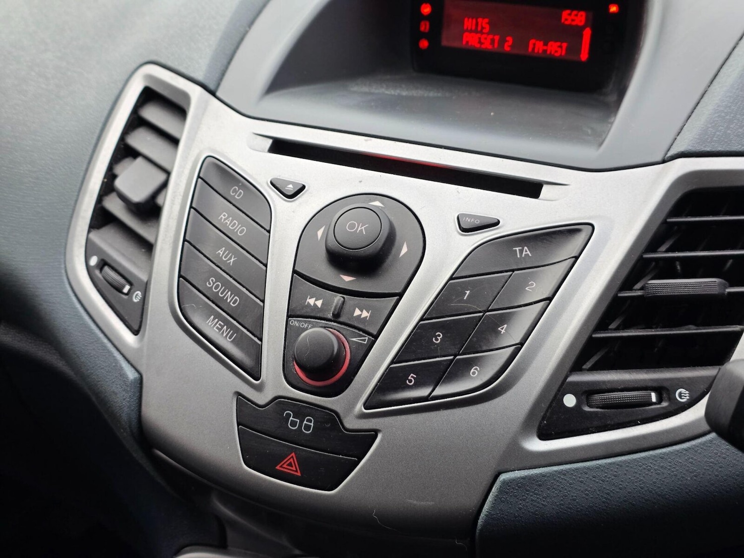 Used Ford Fiesta 2009 for sale - 76544501: Photo 12