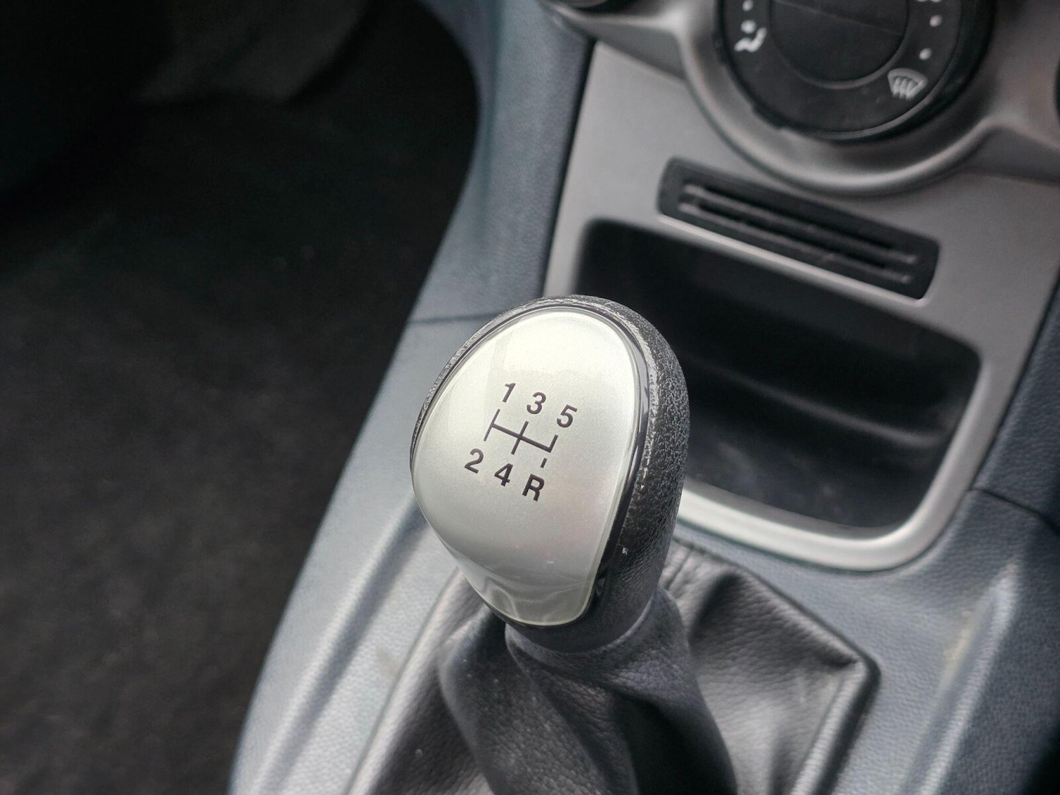 Used Ford Fiesta 2009 for sale - 76544501: Photo 13