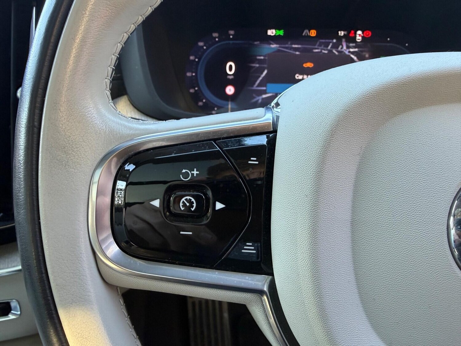 Used Volvo XC60 2022 for sale - 76428053: Photo 24