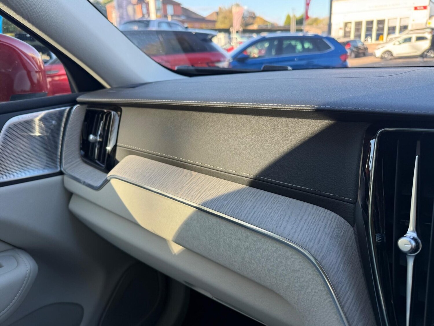 Used Volvo XC60 2022 for sale - 76428053: Photo 31