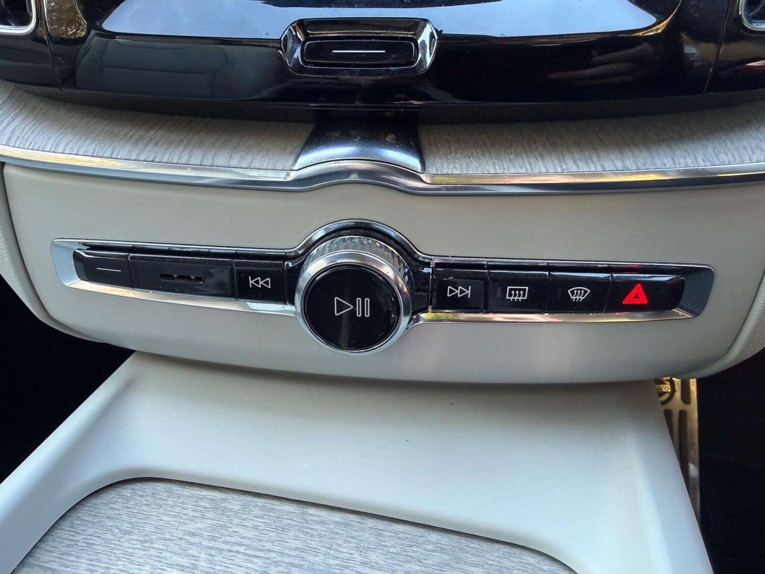 Used Volvo XC60 2022 for sale - 76428053: Photo 39