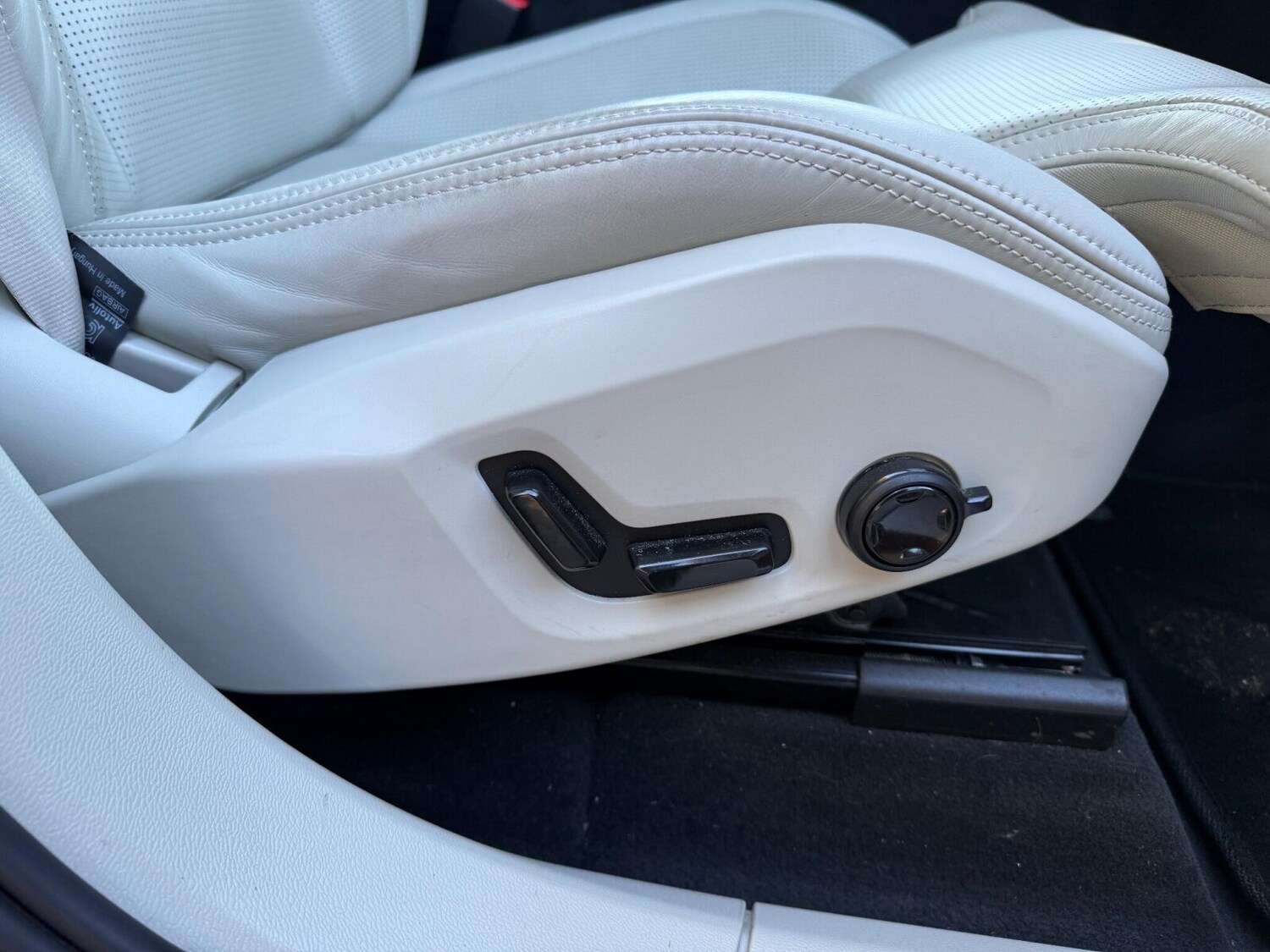 Used Volvo XC60 2022 for sale - 76428053: Photo 45