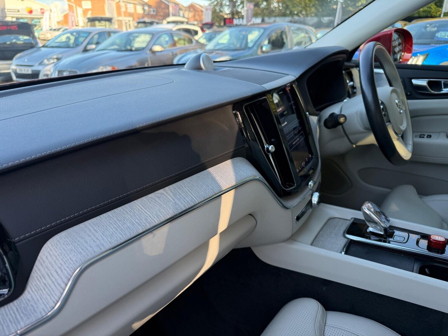 Used Volvo XC60 2022 for sale - 76428053: Photo 47