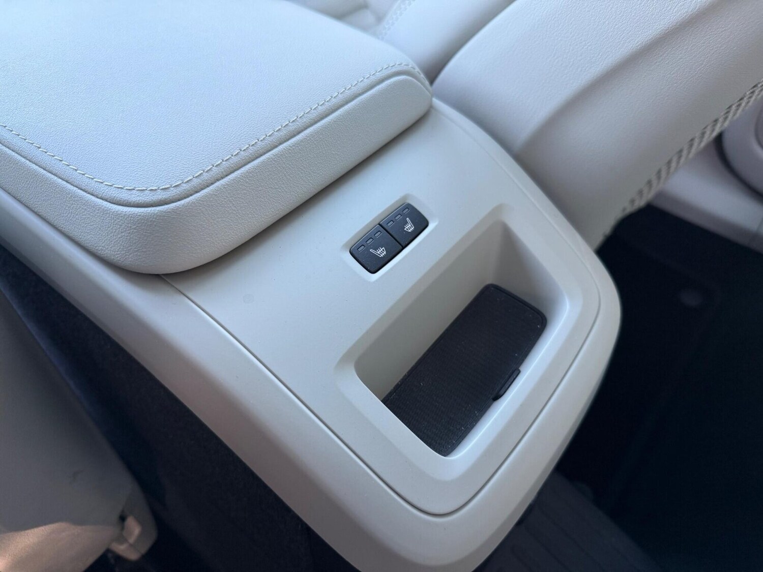 Used Volvo XC60 2022 for sale - 76428053: Photo 48