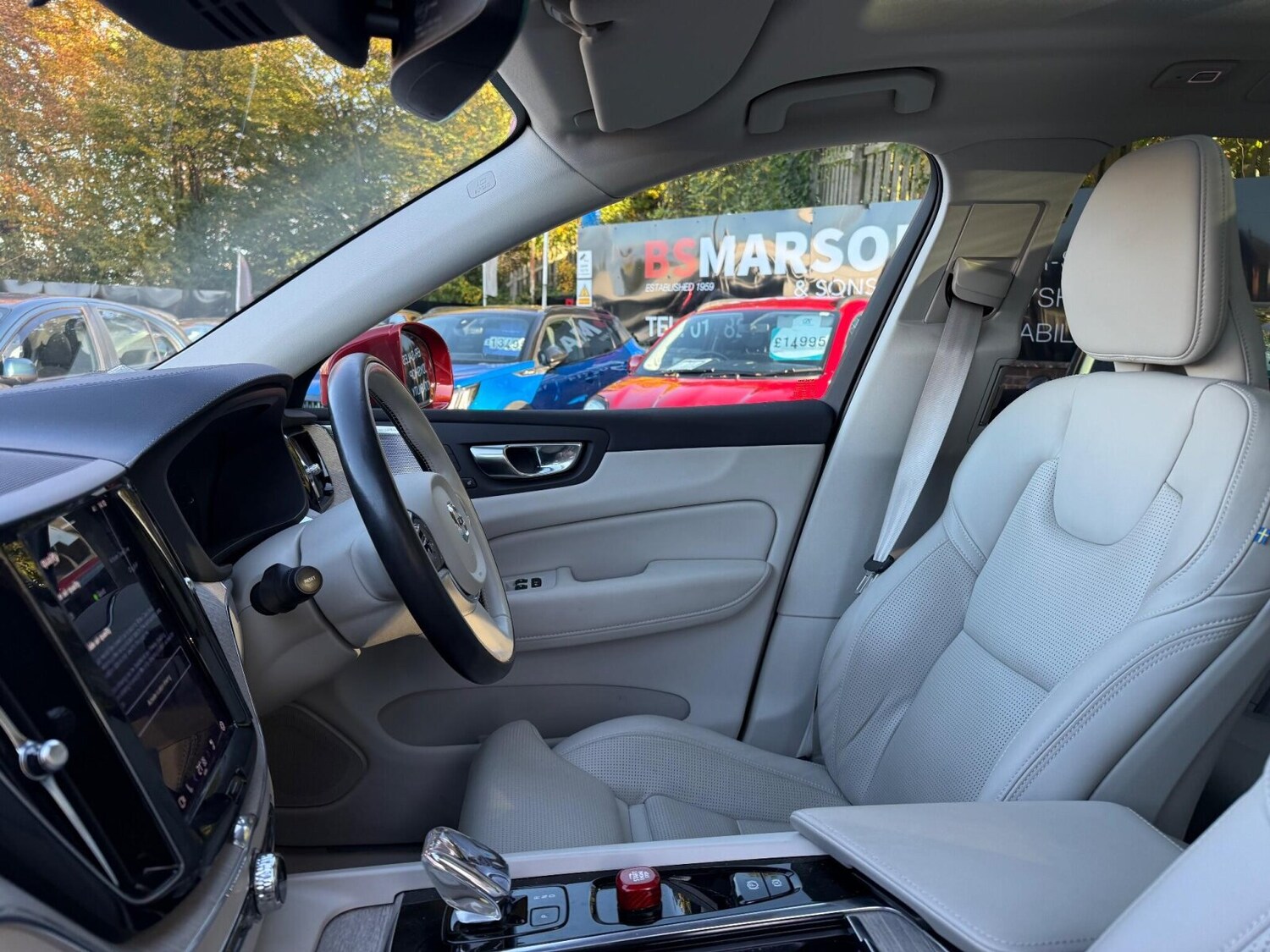 Used Volvo XC60 2022 for sale - 76428053: Photo 52