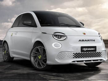 2025 - 114kW 42.2kWh 3dr Auto