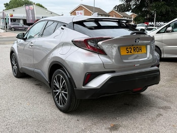 Used Toyota C-HR 2019 for sale - 78899442: Photo