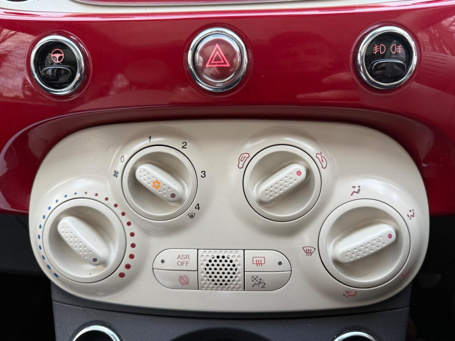 Used Fiat 500 2015 for sale - 76684295: Photo 27