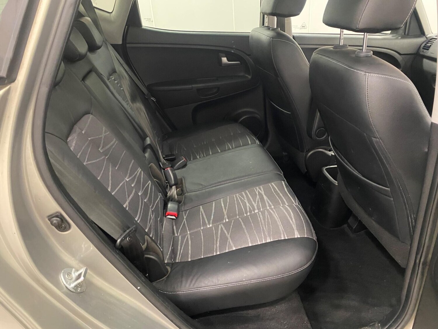 Used Kia Venga 2013 for sale - 77745876: Photo 15