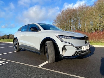Used Renault Megane 2022 for sale - 76971249: Photo