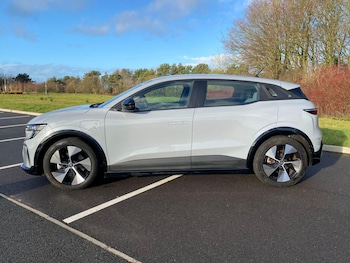 Used Renault Megane 2022 for sale - 76971249: Photo
