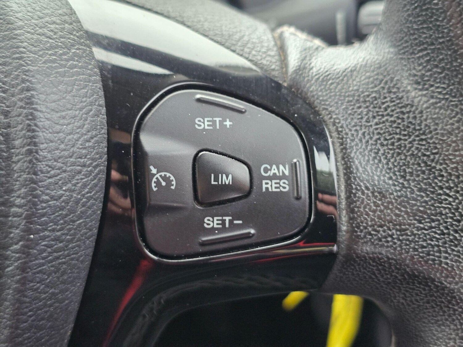 Used Ford Ka+ 2018 for sale - 75486782: Photo 28