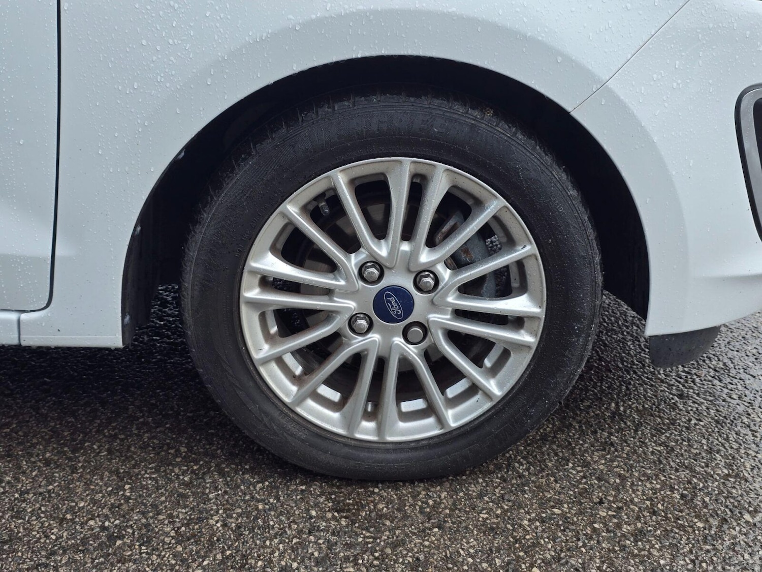 Used Ford Ka+ 2018 for sale - 75486782: Photo 32