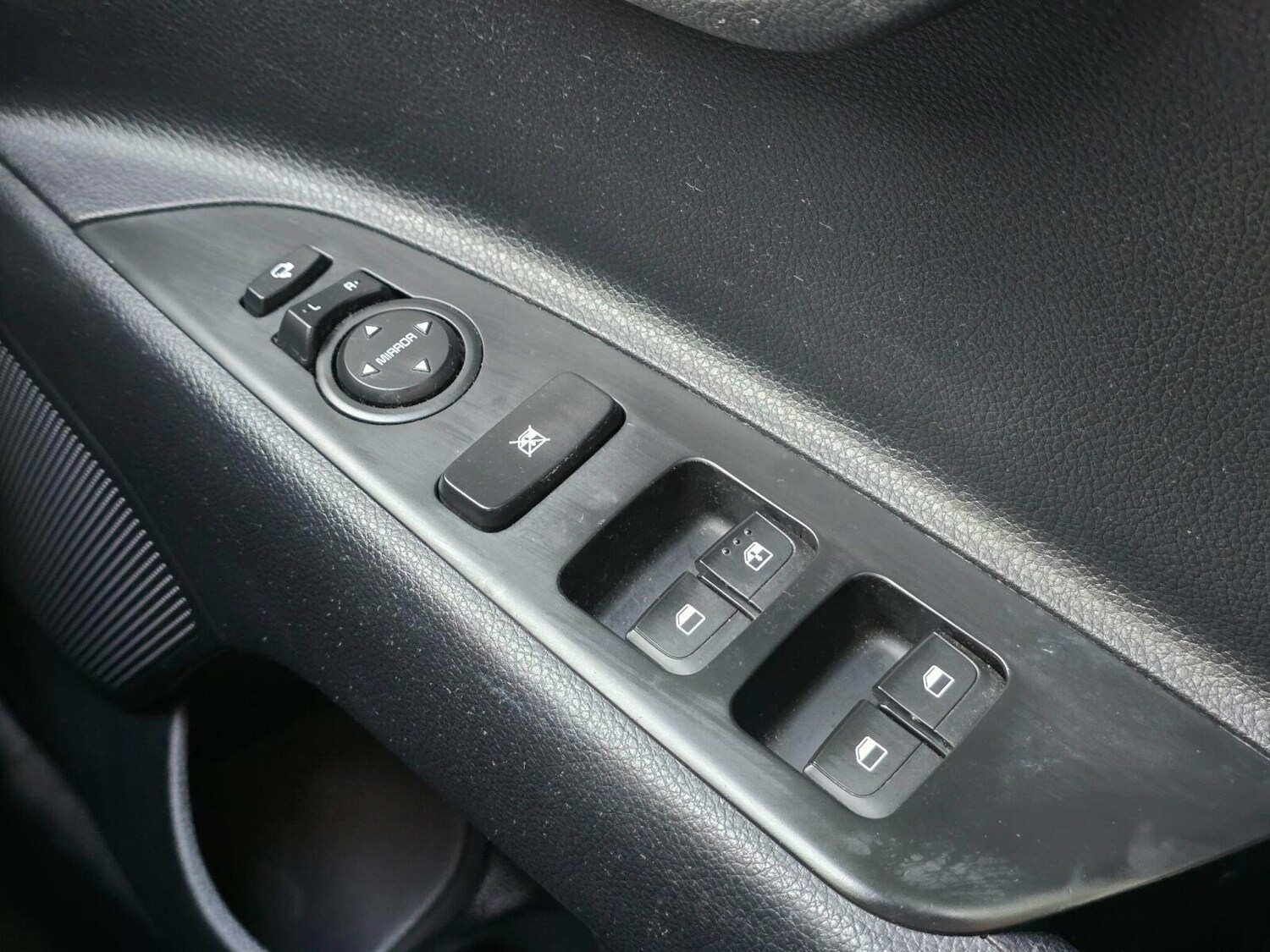 Used Kia Stonic 2022 for sale - 76003586: Photo 31