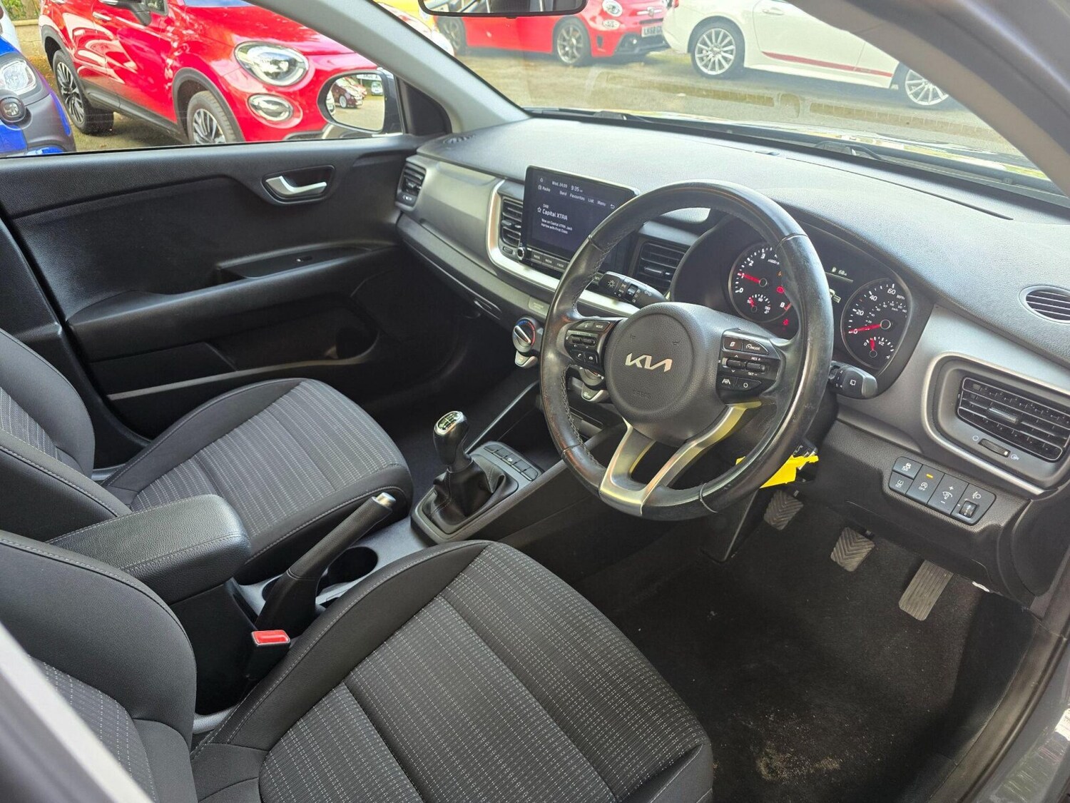 Used Kia Stonic 2022 for sale - 76003586: Photo 32