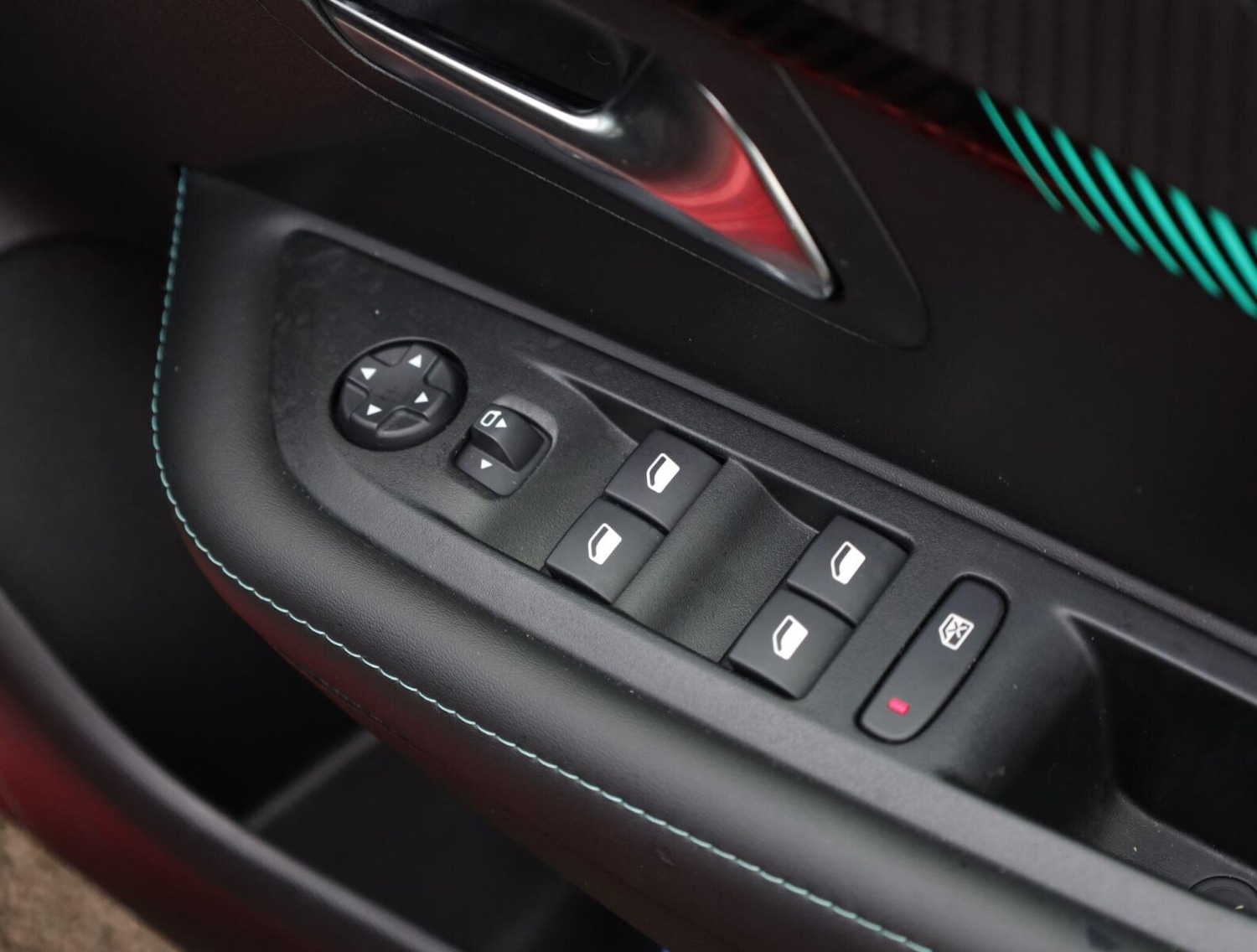 Used Peugeot 208 2023 for sale - 76676065: Photo 13