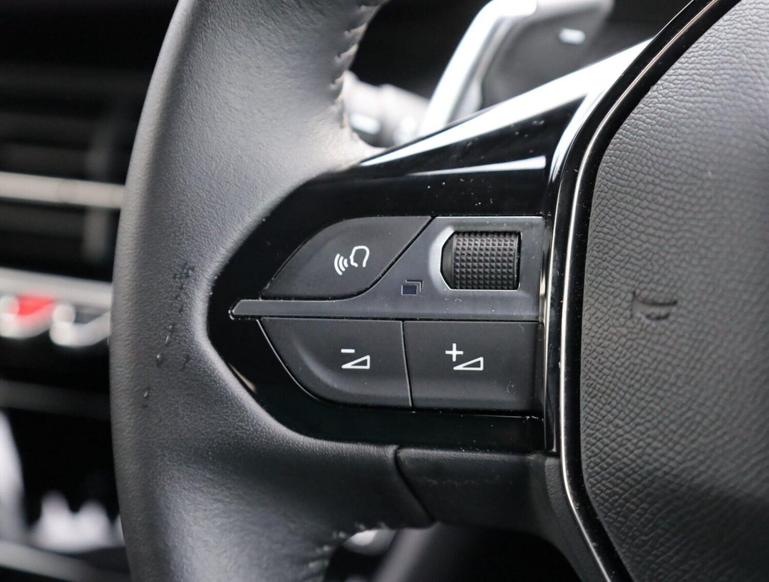 Used Peugeot 208 2023 for sale - 76676065: Photo 19