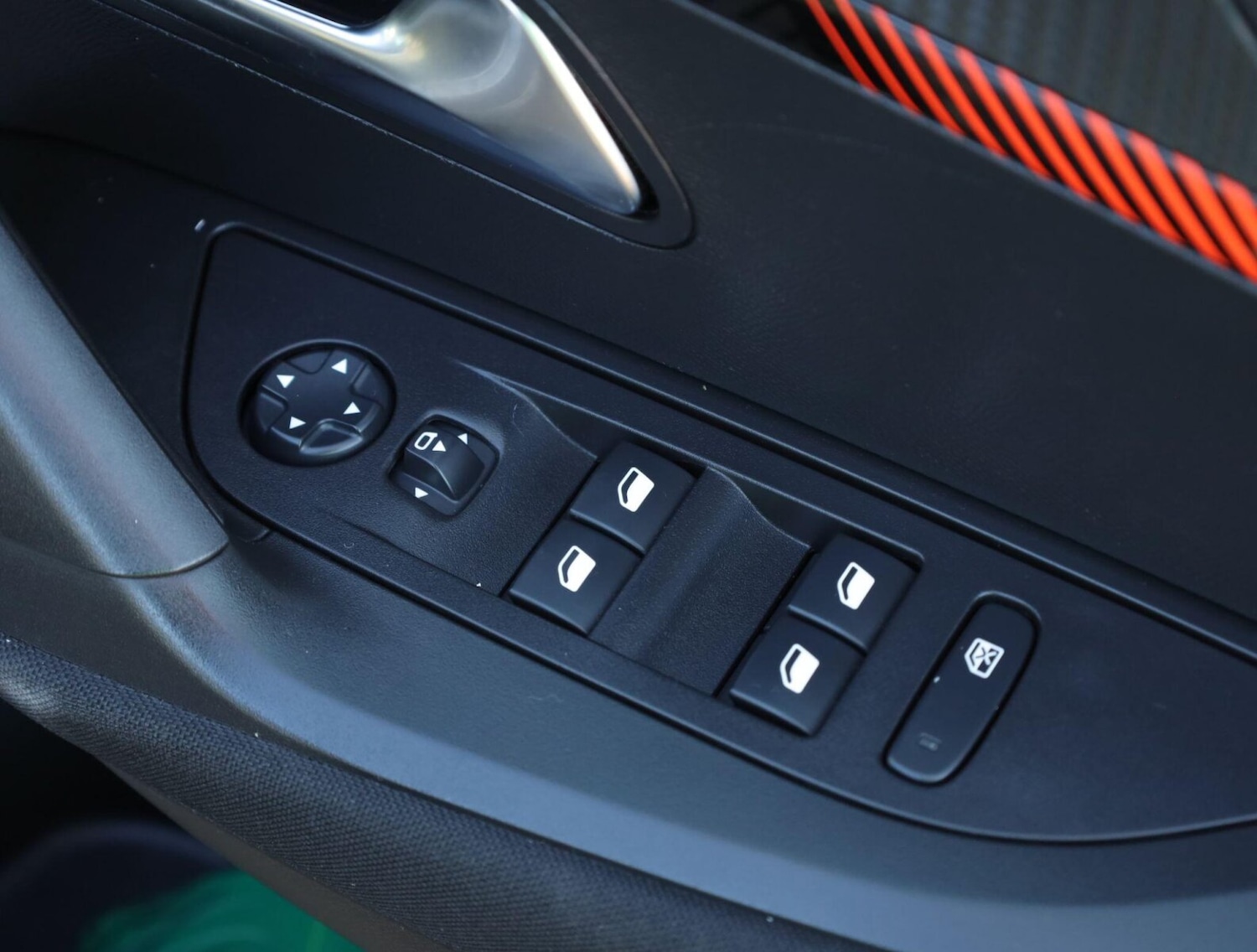 Used Peugeot 2008 2022 for sale - 76675071: Photo 15