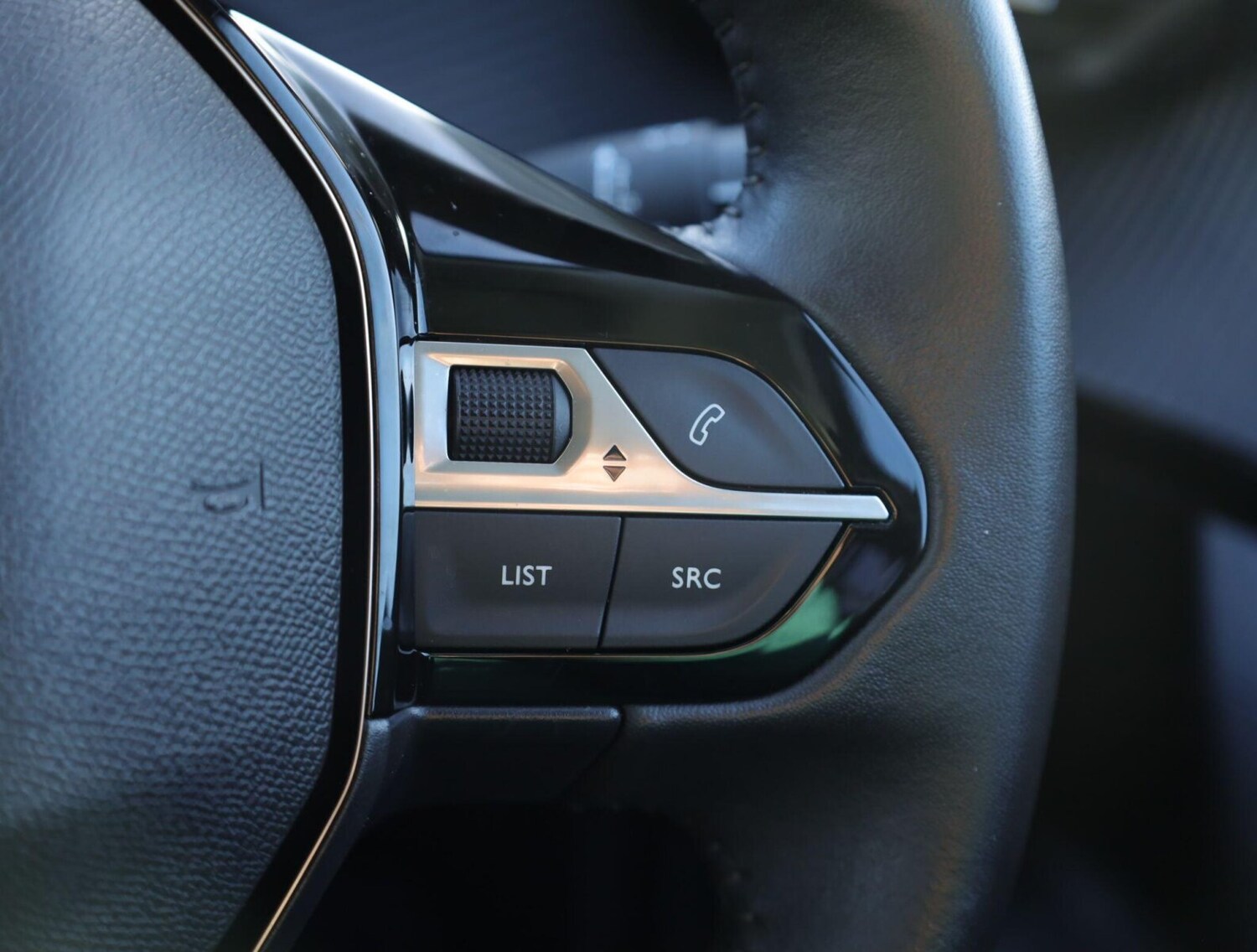 Used Peugeot 2008 2022 for sale - 76675071: Photo 21