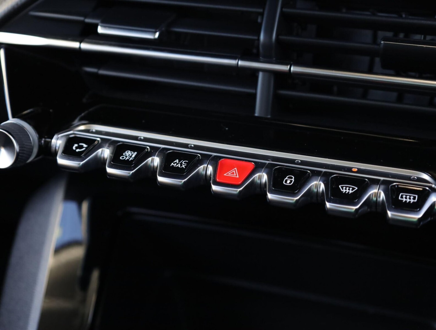 Used Peugeot 2008 2022 for sale - 76675071: Photo 23