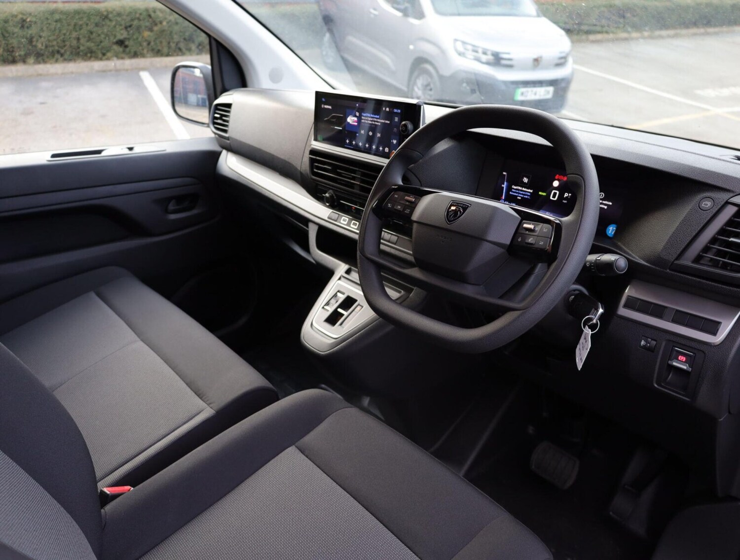 Used Peugeot Expert 2025 for sale - 76678179: Photo 21