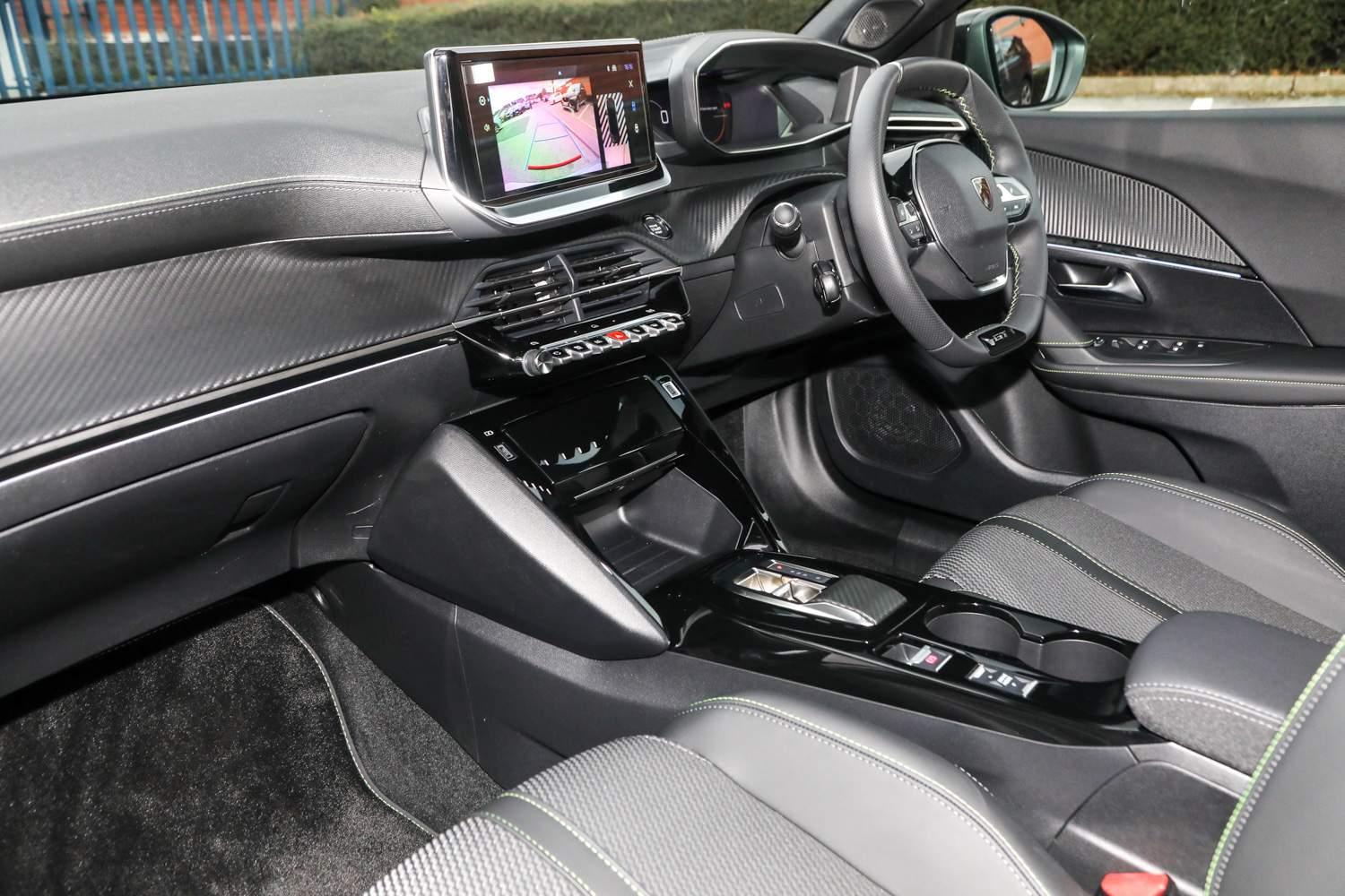 Used Peugeot 2008 2024 for sale - 76677398: Photo 2