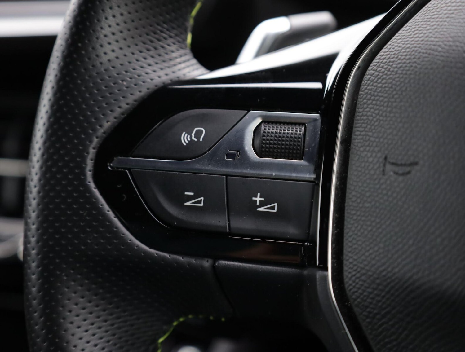 Used Peugeot 208 2023 for sale - 76676127: Photo 24