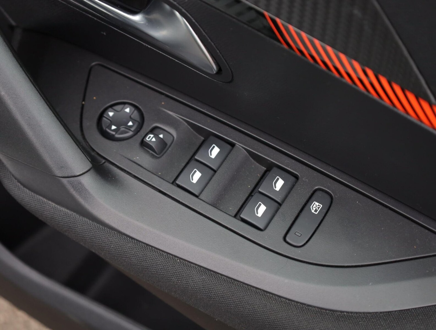 Used Peugeot 2008 2022 for sale - 76675379: Photo 13