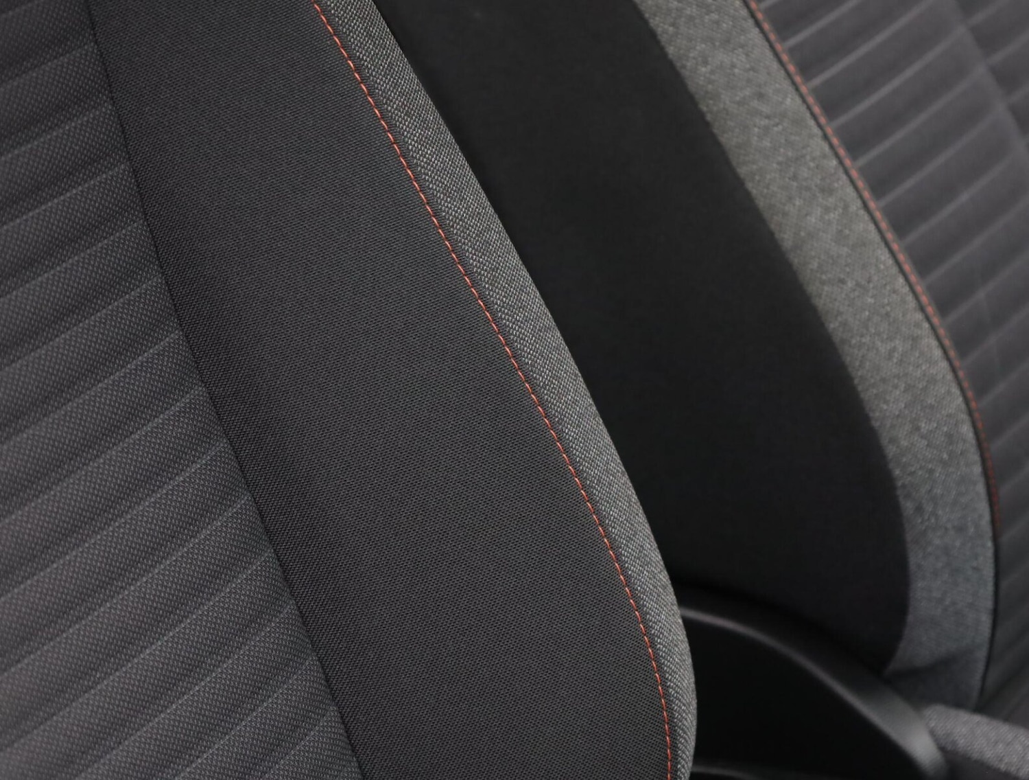 Used Peugeot 2008 2022 for sale - 76675379: Photo 25