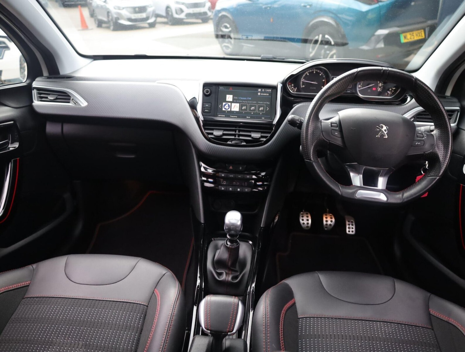 Used Peugeot 2008 2018 for sale - 76885102: Photo 10