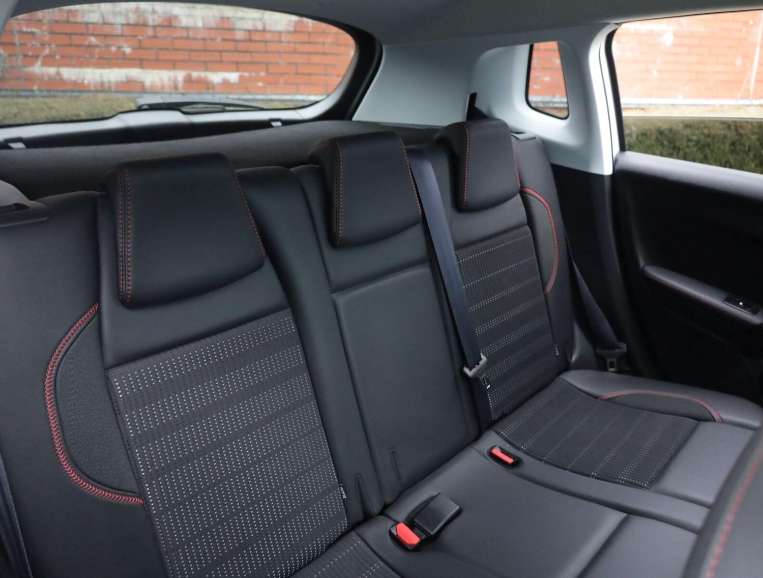 Used Peugeot 2008 2018 for sale - 76885102: Photo 12