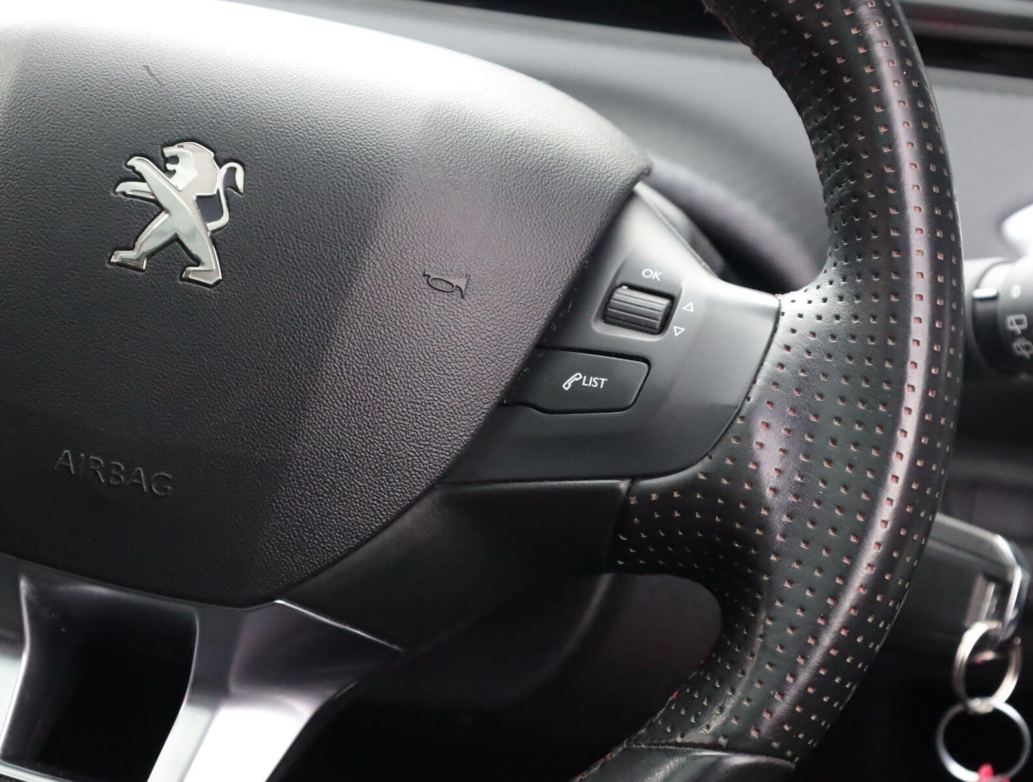 Used Peugeot 2008 2018 for sale - 76885102: Photo 19