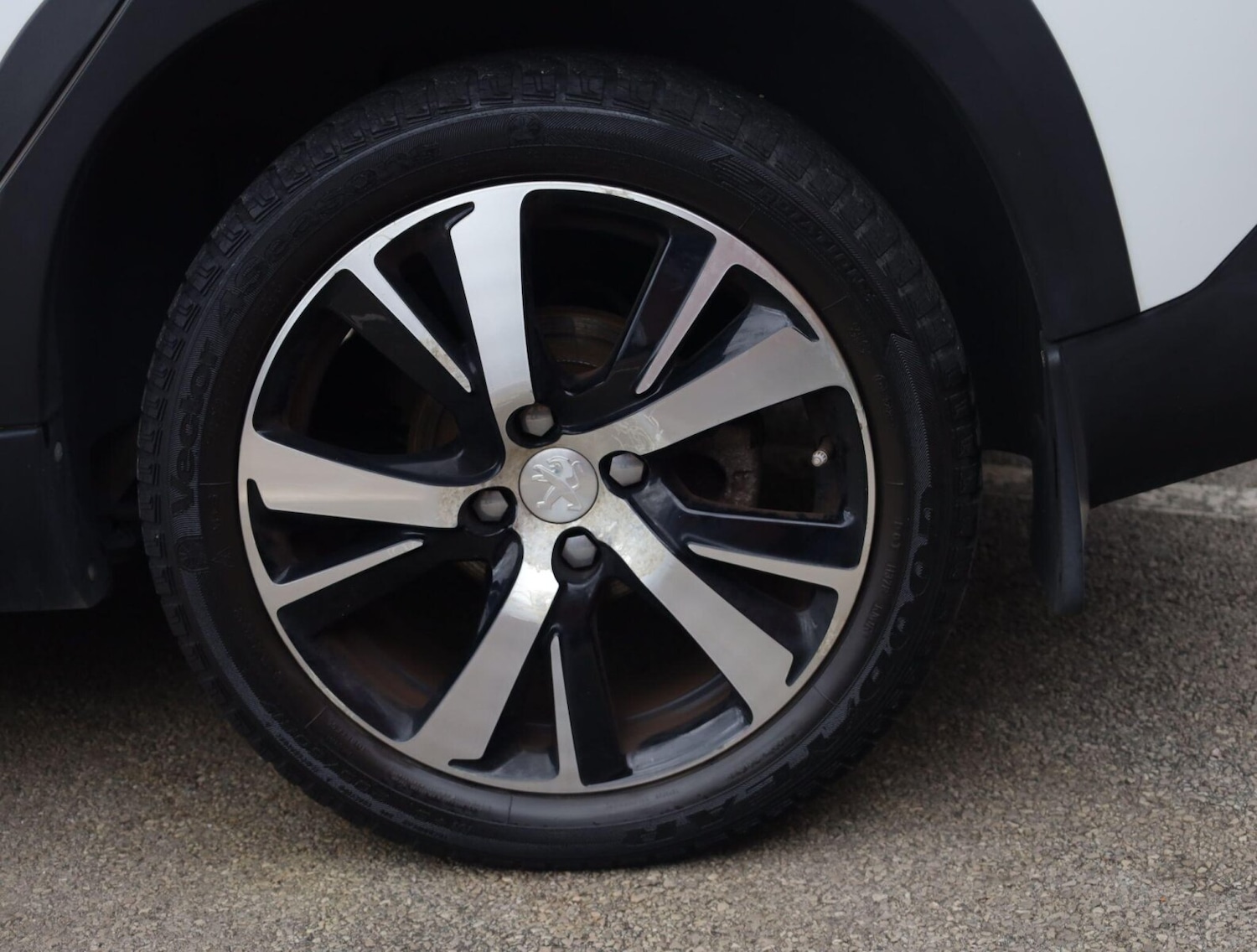 Used Peugeot 2008 2018 for sale - 76885102: Photo 24