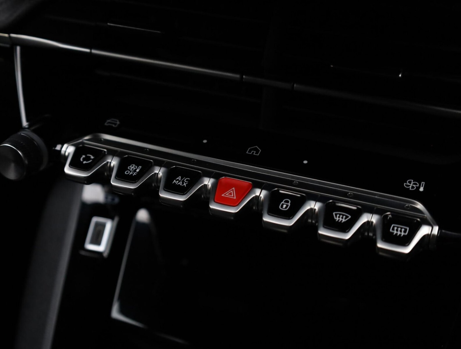 Used Peugeot 2008 2024 for sale - 76678005: Photo 18