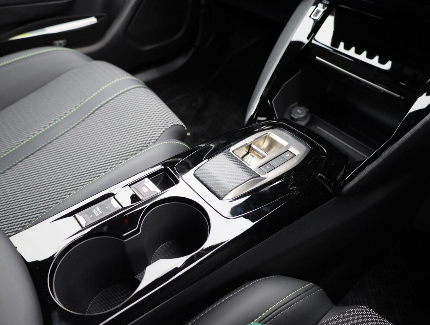 Used Peugeot 2008 2025 for sale - 76678228: Photo 11