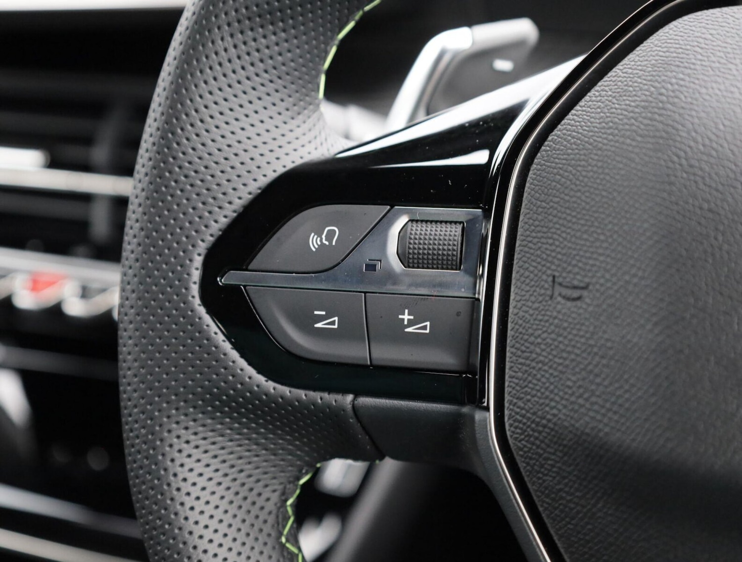 Used Peugeot 2008 2025 for sale - 76678228: Photo 21