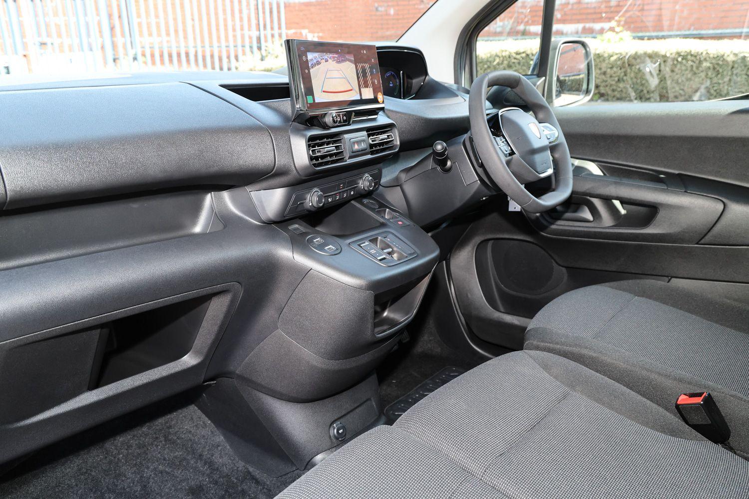 Used Peugeot Partner 2024 for sale - 76676645: Photo 2