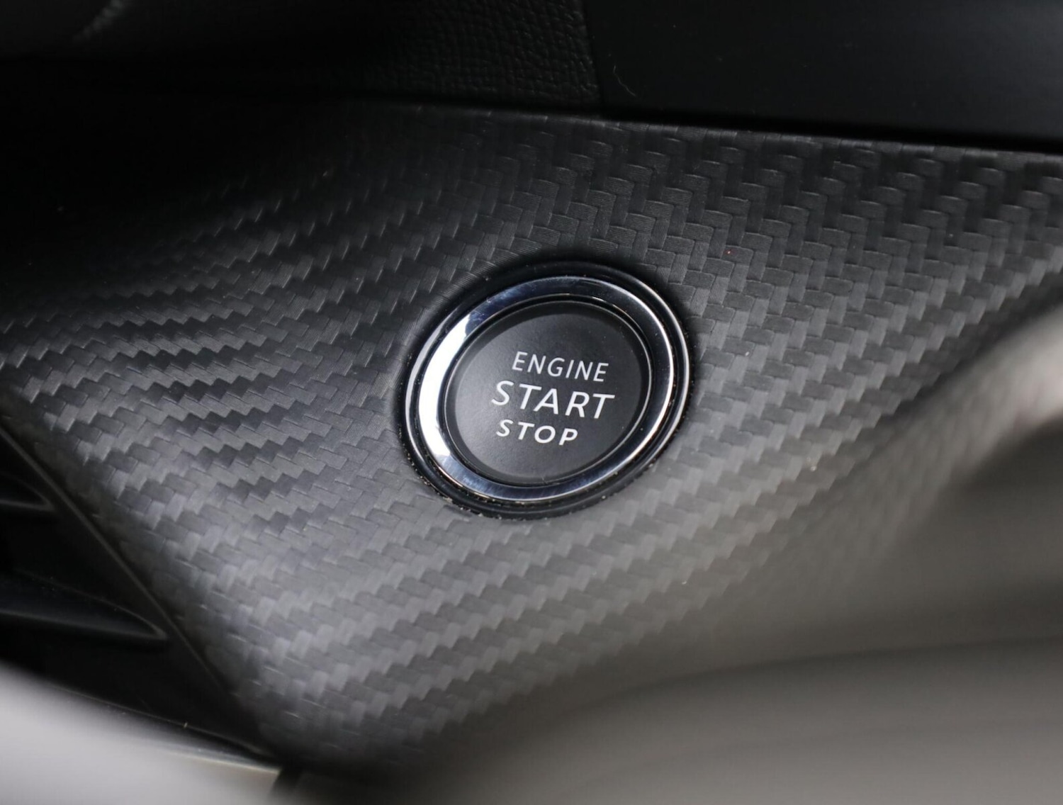 Used Peugeot 2008 2023 for sale - 76676032: Photo 16